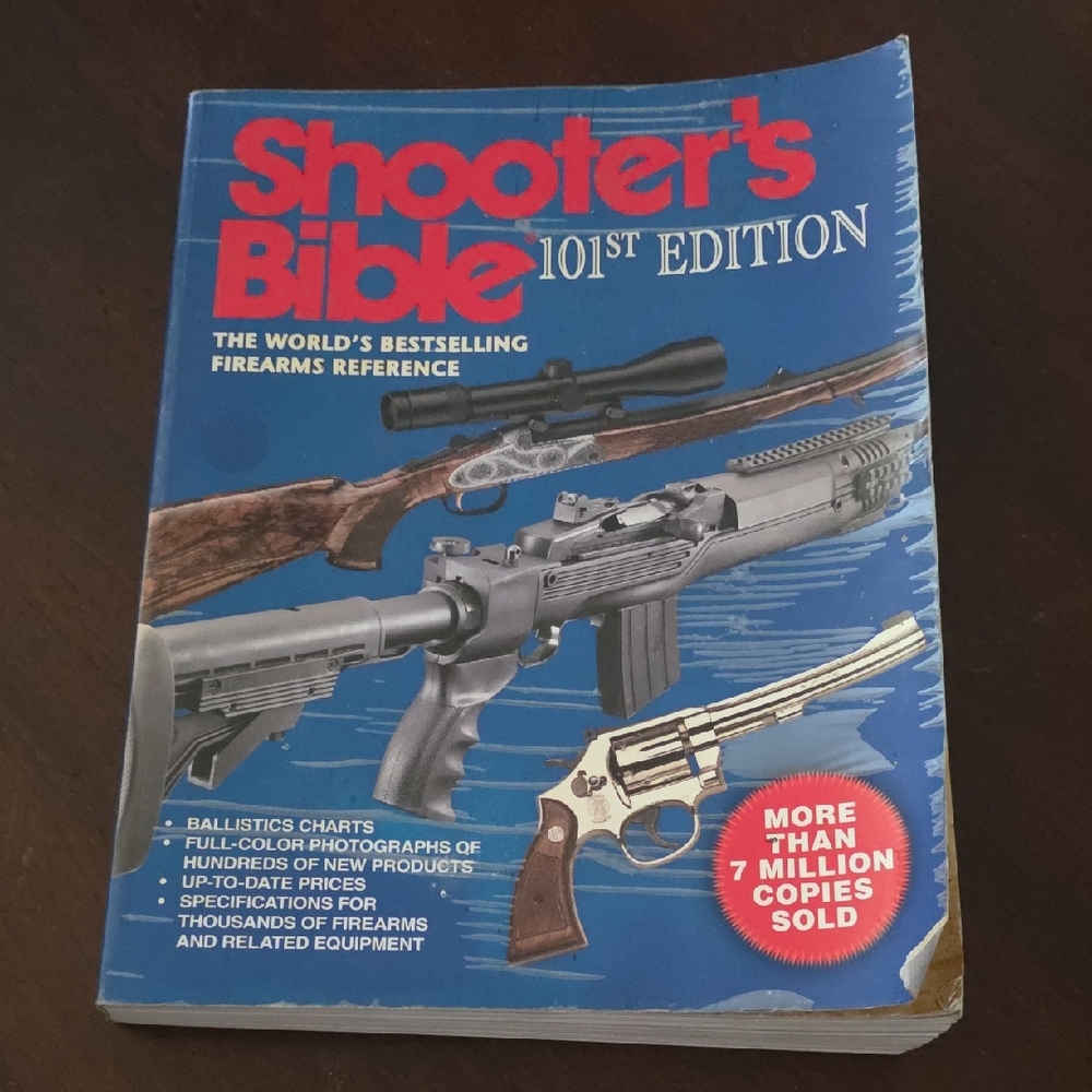(J40) Shooter's Bible 101st Edition